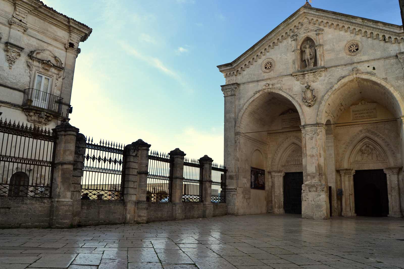 Basilica Santuario San Michele – Monte Sant&#39;Angelo